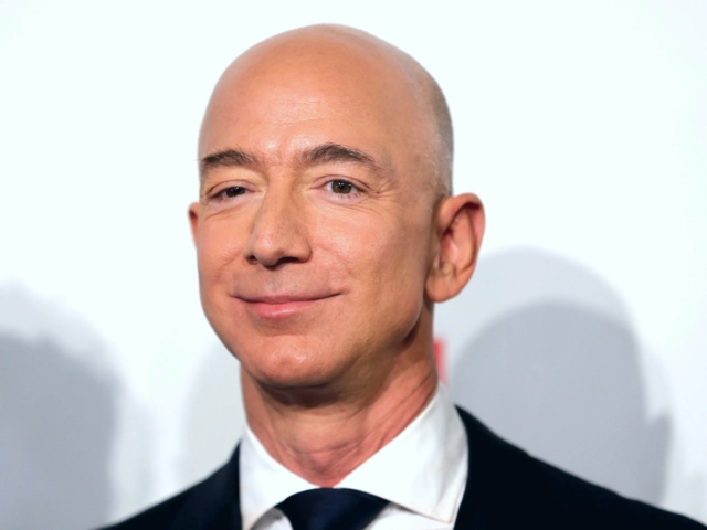 Amazon Founder Jeff Bezos to donate $1,000,000 to President-elect Trump's inaugural fund, WSJ reports.