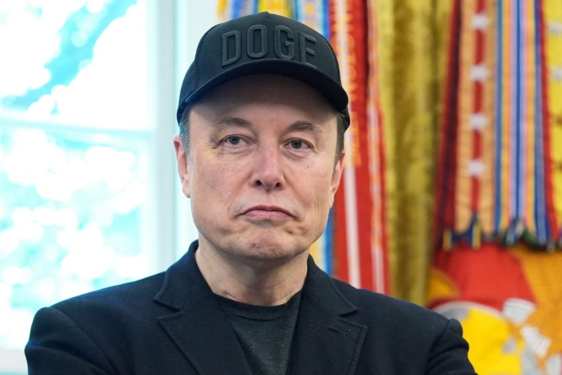 Elon Musk slams President Trump's 'One Big Beautiful Bill' and calls to create a new political party. "It is obvious with the insane spending of this bill, which increases the debt ceiling by a record FIVE TRILLION DOLLARS that we live in a one-party country – the PORKY PIG PARTY!! Time for a new political party that actually cares about the people."