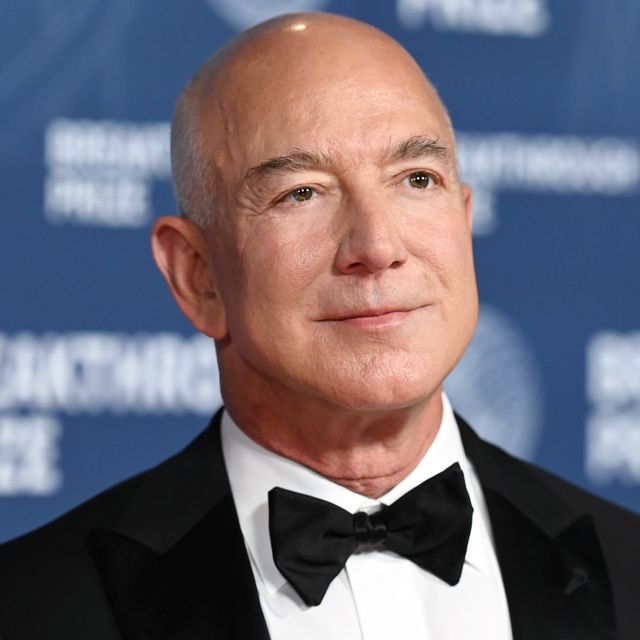 JUST IN: Jeff Bezos sells $665 million worth of Amazon $AMZN shares.