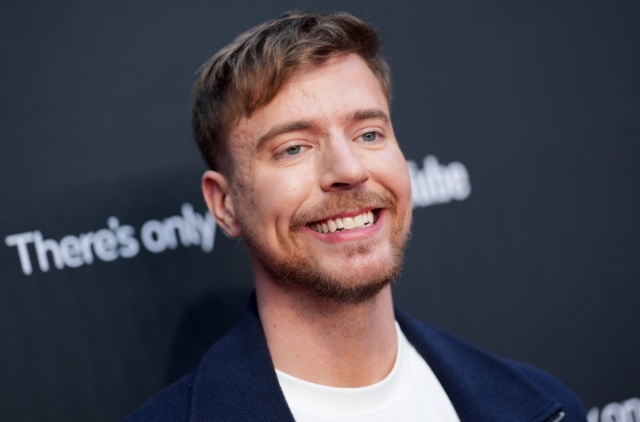 senator-elizabeth-warren-says-she-has-questions-for-mrbeast-over-his-cryptocurrency-plans-following-banking-app-acquisition