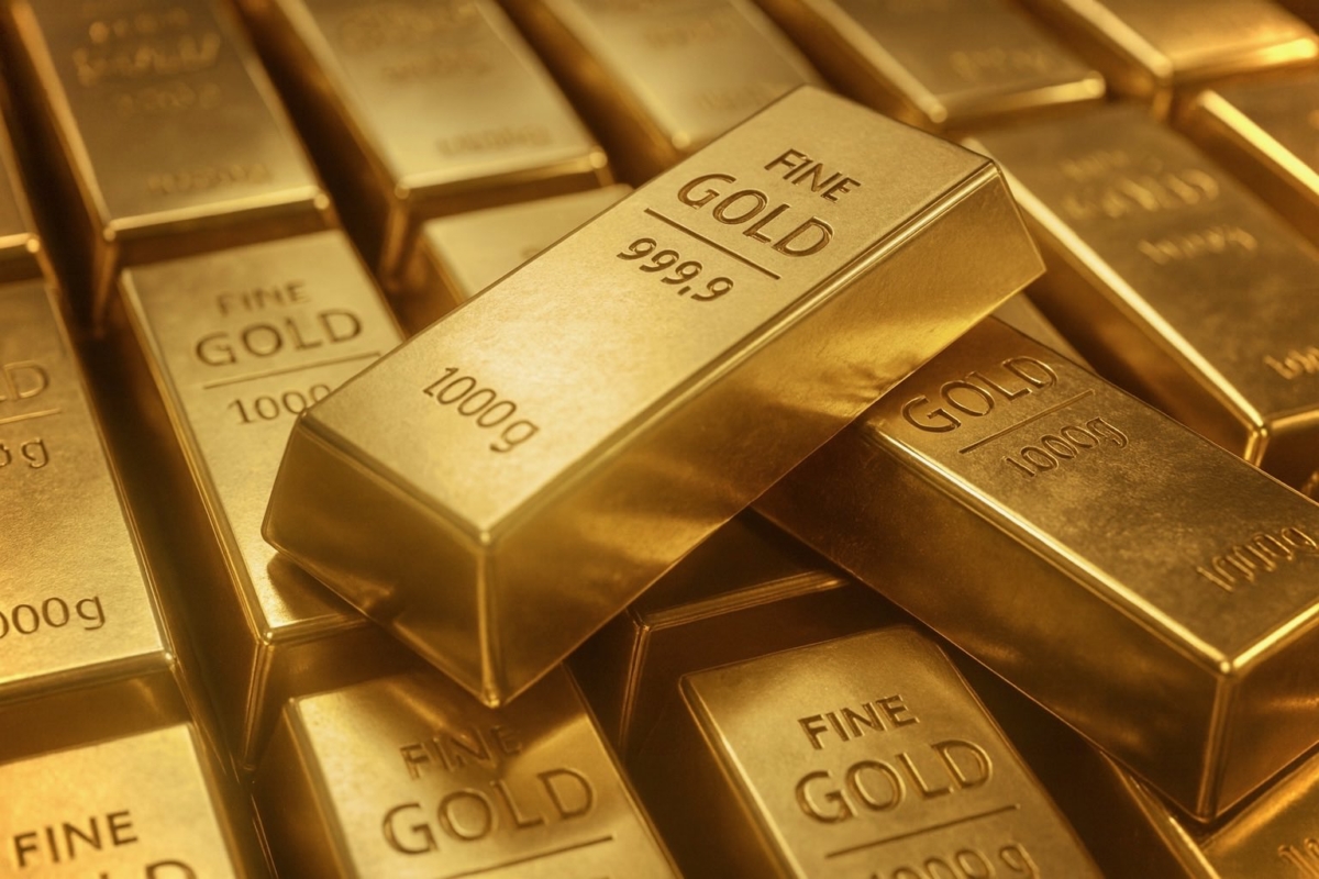 fbi-arrests-senior-cia-official-after-finding-40000000-in-stolen-gold-bars-at-his-home