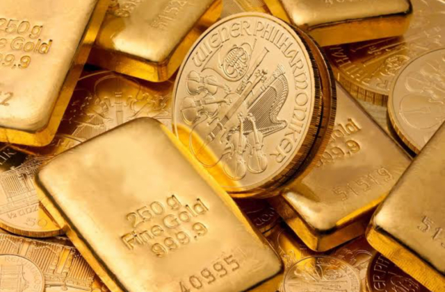 China Opens First Offshore Gold Vault and Contracts in Hong Kong The Shanghai Gold Exchange has expanded outside mainland China for the first time, with the roll out of two new contracts and a bullion vault in Hong Kong. The launch serves a number of purposes, from broadening the Shanghai exchange’s international reach, to strengthening China’s clout in commodity and currency markets and Hong Kong’s status as a financial center.