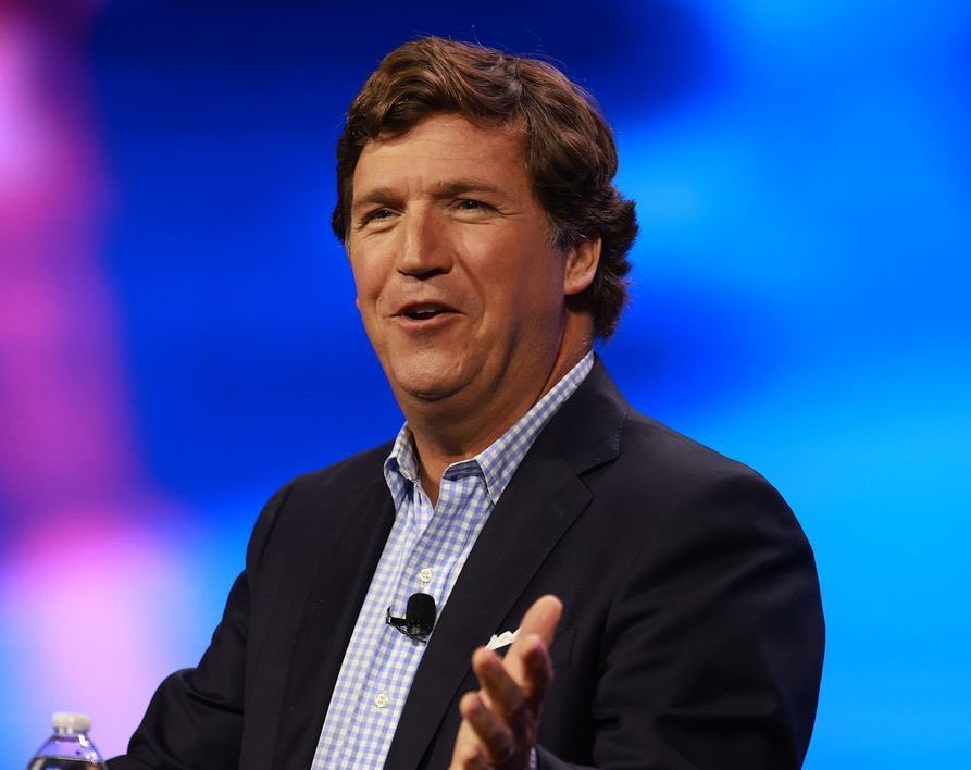 just-in-tucker-carlson-says-he-almost-wants-to-run-for-president-just-to-debate-senator-ted-cruz-2