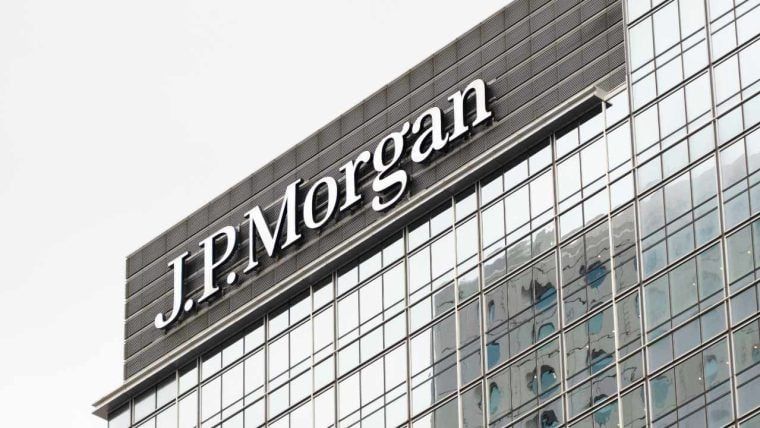 president-elect-donald-trump-is-reportedly-holding-secret-talks-with-jpmorgan-ceo-jamie-dimon-fueling-speculation-about-jpmorgans-potential-power-play-to-shape-u-s-policies