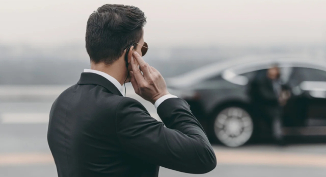 Major Crypto Firms Spending Millions on Personal Security Coinbase, Circle, and Robinhood are spending millions to ensure the security of their top executives as crypto becomes mainstream and criminals begin targeting crypto millionaires. The recent wave of kidnappings in France has heightened the interest of crypto holders in personal security options. Crypto Firms Increase Personal Security Spending Amid Kidnapping Wave The cryptocurrency ecosystem is becoming increasingly dangerous for individuals who are publicly known to hold significant fortunes in digital assets. Leading firms are already addressing these concerns, having spent millions to secure their executives from such incidents. Filings show that Coinbase invested over $6 million in the security of Brian Armstrong, its co-founder and CEO, in 2024. Similarly, Circle reported $800,000 in security expenses for its CEO, Jeremy Allaire, while trading platform Robinhood has spent $1.6 million to secure its co-founder and CEO, Vlad Tenev. But the current wave of kidnappings in France, which has affected several crypto moguls, including Ledger co-founder David Balland and the daughter of the CEO of Paymium, a French crypto exchange, has shaken less privileged crypto holders too. Read more: Ledger Co-Founder Kidnapped and Released After Intense Rescue Mission Bloomberg reported that Jethro Pijlman, managing director at Infinite Risks International, a firm that provides personal security solutions to crypto holders in Amsterdam, has noted a rise in inquiries about this kind of service. He declared: We’ve had more inquiries, more long-term clients, and more proactive requests from crypto investors who don’t want to be caught off guard. They’re realizing that intelligent security measures are part of the cost of doing business at this level. The recent data leak affecting 1% of Coinbase’s customers, where names, addresses, ID scans, transactions, and balances were delivered to threat actors, might also exacerbate the demand for these services. Read more: Coinbase Data Breach: Rogue Agents Leak User Info, $20M Hunt Begins Analysts recommend that cryptocurrency holders avoid revealing their crypto affiliations to reduce the risk of becoming victims of physical attacks. Nonetheless, the number of these crimes is likely to continue increasing due to the characteristics of tokens and blockchain technology. “Cryptocurrency can be transferred with just a private key, and is extremely difficult to recover. This makes crypto traders prime targets for criminals,” assessed Ronghui Gu, co-founder of crypto security firm Certik.