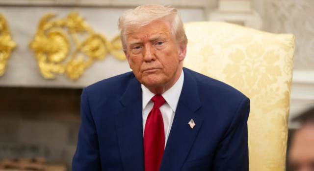 Trump Administration Imposes 50% Tariff on Brazilian Imports Sergio Goschenko Trump Administration Imposes 50% Tariff on Brazilian Imports Trump noted that the new 50% tariff on Brazilian imports was justified due to the unfair treatment of former President Jair Bolsonaro and the censorship orders issued by Brazil’s courts on social media platforms. In response, Lula stated that these measures would be met with reciprocity. Trump Enacts 50% Tariff on Brazilian Products The Trump Administration has announced a 50% tariff on all Brazilian imports, a move that has sparked widespread rejection from the authorities of the South American nation. President Trump posted a letter to Brazil’s President Luiz Inácio Lula da Silva on Truth Social, noting that this new tariff was justified by the alleged unfair treatment of former President Jair Bolsonaro in courts and the censorship orders directed to U.S.-based social media platforms. In addition, Trump stated that the two countries have had years to discuss their trade relationship and concluded that the U.S. must “move away” from the “longstanding and very unfair” relationship created by Brazil’s tariff policies. He remarked that the deficit from this unbalanced trade turnover was a “major threat” to the country’s economy and national security. Finally, Trump emphasized that any retaliatory tariff increases would be added on top of the 50% imposed. President Lula rejected this move, remarking that Brazil was a sovereign nation that would not accept any tutelage, defending the country’s courts and its laws. On X, he stated: Any unilateral tariff increases will be addressed in accordance with Brazil’s Economic Reciprocity Law. Sovereignty, respect, and the unwavering defense of the interests of the Brazilian people are the values that guide our relationship with the world. Trump has also sent similar letters to 22 countries, enacting unilateral tariffs of up to 50%. If these tariffs are implemented on August 1st, Brazil would be one of the countries facing the highest levies. On Tuesday, Trump threatened BRICS and allied countries promoting an anti-American agenda with additional 10% tariffs. However, there is no mention of this in the letter sent to Lula, so it is unclear whether these tariffs would apply to Brazil, which has promoted an anti-dollarization agenda.