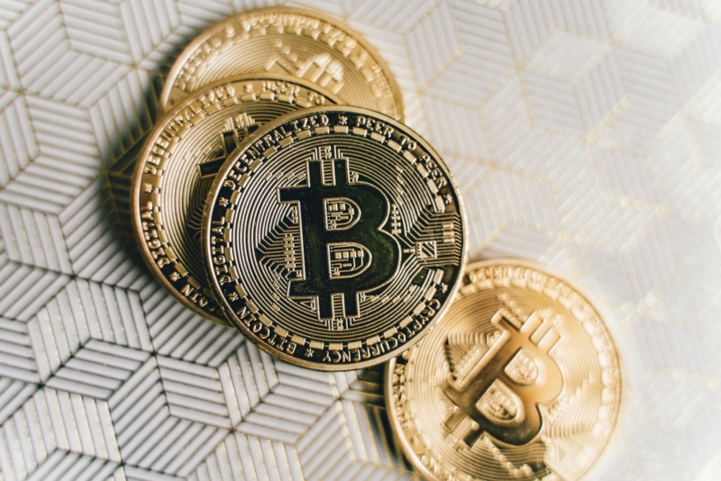 VanEck CEO Jan van Eck told CNBC that quantum computing poses a potential risk to Bitcoin's encryption, but that BTC should "for sure" still be a part of investor portfolios, at least for now.