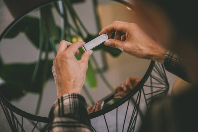 ledger-is-reportedly-planning-a-us-ipo-at-a-valuation-exceeding-4-billion-and-is-in-talks-with-goldman-sachs-jefferies-and-barclays-according-to-the-financial-times