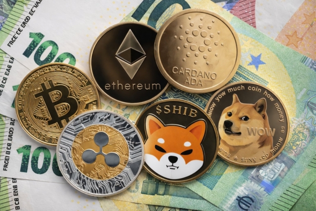 About 38% of altcoins are now trading near all-time lows, surpassing the level seen after the FTX collapse, according to CryptoQuant analyst Darkfost.