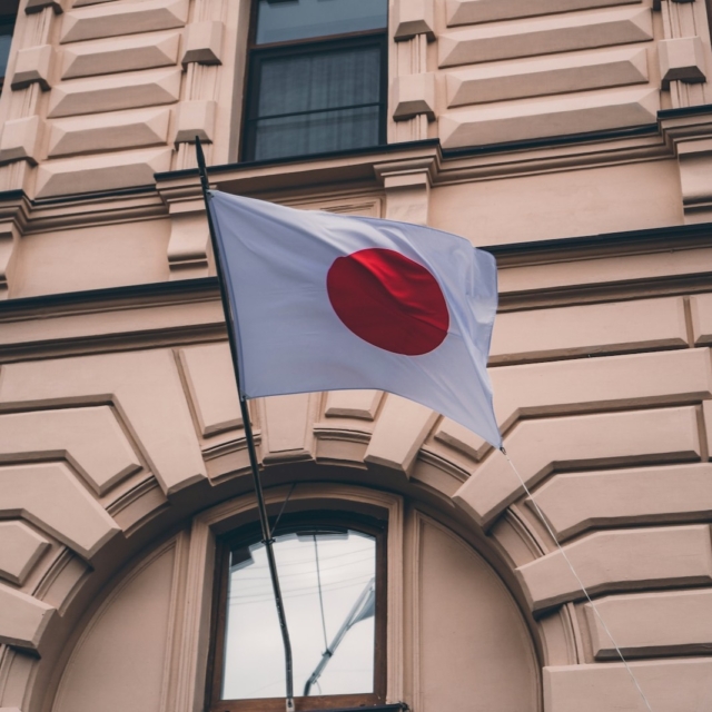 Japan's FSA has asked crypto exchanges to impose withdrawal delays after fiat deposits or crypto purchases, part of a joint push with police to curb scam-related fund transfers.