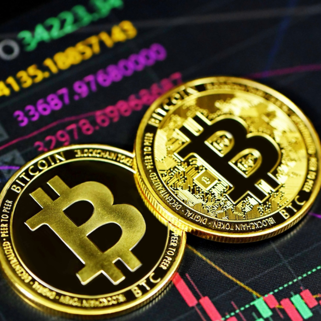 Bitwise CIO Matt Hougan says investors who still have zero Bitcoin in their portfolio are putting themselves at risk in the future, speaking with CoinDesk.
