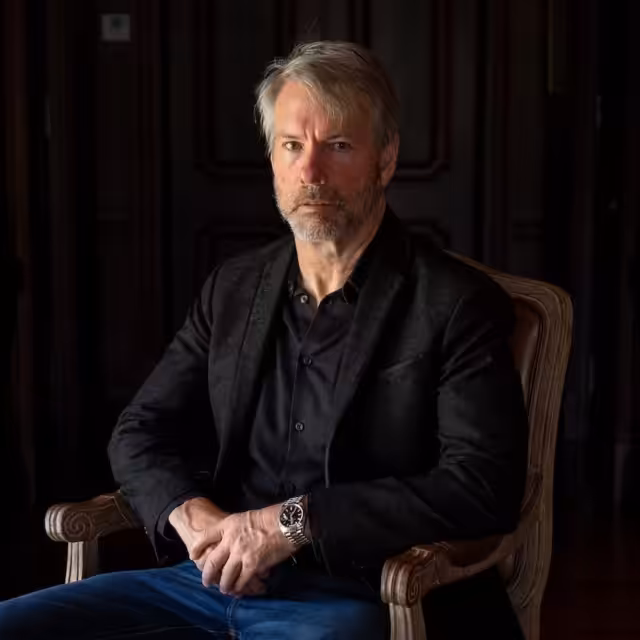 Michael Saylor proposed a digital asset bill of rights covering custody, tokenized securities, and privacy, criticizing the CLARITY Act's restrictions.