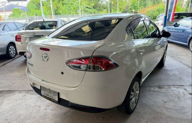 Mazda2 4 ประตู 1.6i ปี 2011 สีขาว ปี 2011 สีขาว Auto FullOption รถบ้าน มือเดียว ใช้ 142,xxx Km สภาพเดิมๆ ไม่มีประวัติเฉี่ยวชน สวยมากๆ พร้อมใช้งานได้เลย ถ้าสนใจจริงๆ เข้ามาดูรถก่อนได้ค่ะ