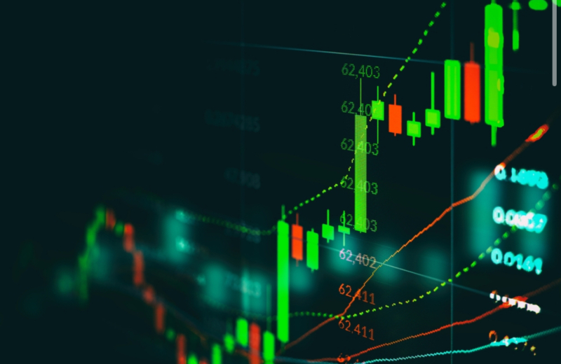 仮想通貨CYBER、数分で2.8倍に｜韓国Upbit上場後に急騰 仮想通貨CYBERが数分で1.88ドルから最大5.32ドルへ2.8倍の暴騰を記録しました。現在は売り圧力が発生し直近24時間で約+80％の価格パフォーマンスとなっています。 価格上昇の最大の要因は韓国最大級の仮想通貨取引所UpbitがCYBERの新規上場を発表したことです。Upbitは韓国市場の主要取引所であり、この上場により流動性の大幅な向上と韓国市場での認知度拡大が期待されています。 Cyberは先月、AIアシスタント「Surf」をリリースしました。8月4日の招待制移行後も30万人が待機リストに登録するなど注目を集めています。 Surfは40以上のブロックチェーンと300以上のDeFiプロトコルを分析できる専門AIツールです。月額課金でProプランは29ドル、Maxプランは299ドルで提供されています。*登録には招待コードが必須 仮想通貨取引所Bitgetでは国内取引所では扱われていない$CYBERの現物取引が可能です。 現在、Bitgetでは以初回入金や取引を行ったユーザーに50 USDT（現在約7300円）分のボーナスが配布される期間限定キャンペーンが実施されています。以下のリンクからアクセスして報酬を獲得しましょう。