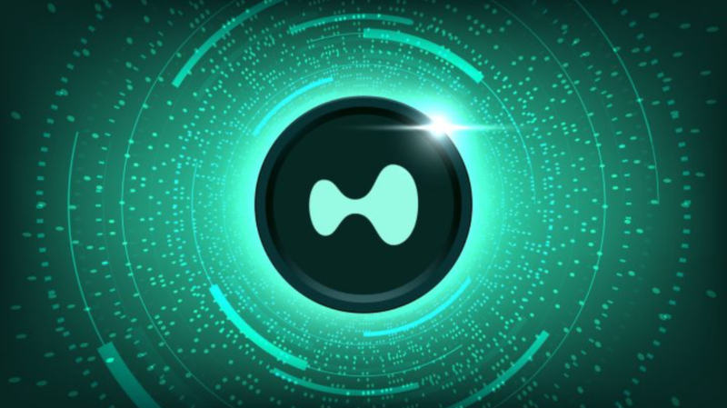 HYPE、史上最高値更新｜新ステーブルコインへの期待で急騰か 分散型デリバティブ取引所ハイパーリキッド（Hyperliquid）のネイティブトークンであるHYPEが9日、価格を急騰させ史上最高値を更新しました。同トークンは一時54.77ドルを記録し過去24時間で9.1%の上昇を見せています。 今回の価格上昇の背景には、Hyperliquid上で新たにローンチが計画されているステーブルコイン「USDH」への期待感があるとみられています。複数の企業がUSDHの発行主体となるべく提案を行っており市場の関心が高まっています。 仮想通貨ハイパーリキッド、巨額「買い」続く｜最高値更新目前で 特に注目されているのがUSDHの準備金から生じる利回りの活用方法です。例えばステーブルコイン発行大手のパクソス（Paxos）社は、利回りの95%をHYPEトークンの市場からの買い戻し（バイバック）に充てるという提案を公開しました。 市場ではこの仕組みがHYPEトークンへの継続的な買い圧力となることが好感された模様です。USDHの発行主体はバリデーター投票によって決定される予定でコミュニティはその動向を注視しています。 ビットコイン（$BTC）や$HYPEを買うなら「Bitget」 仮想通貨取引所Bitget（ビットゲット）では、$BTCや$XRPの現物取引やレバレッジ取引が可能となっています。 ・本記事は情報提供のために作成されたものであり、暗号資産や証券その他の金融商品の売買や引受けを勧誘する目的で使用されたり、あるいはそうした取引の勧誘とみなされたり、証券その他の金融商品に関する助言や推奨を構成したりすべきものではありません。 ・本記事に掲載された情報や意見は、当社が信頼できると判断した情報源から入手しておりますが、その正確性、完全性、目的適合性、最新性、真実性等を保証するものではありません。 ・本記事上に掲載又は記載された一切の情報に起因し又は関連して生じた損害又は損失について、当社、筆者、その他の全ての関係者は一切の責任を負いません。暗号資産にはハッキングやその他リスクが伴いますので、ご自身で十分な調査を行った上でのご利用を推奨します。(その他の免責事項はこちら)