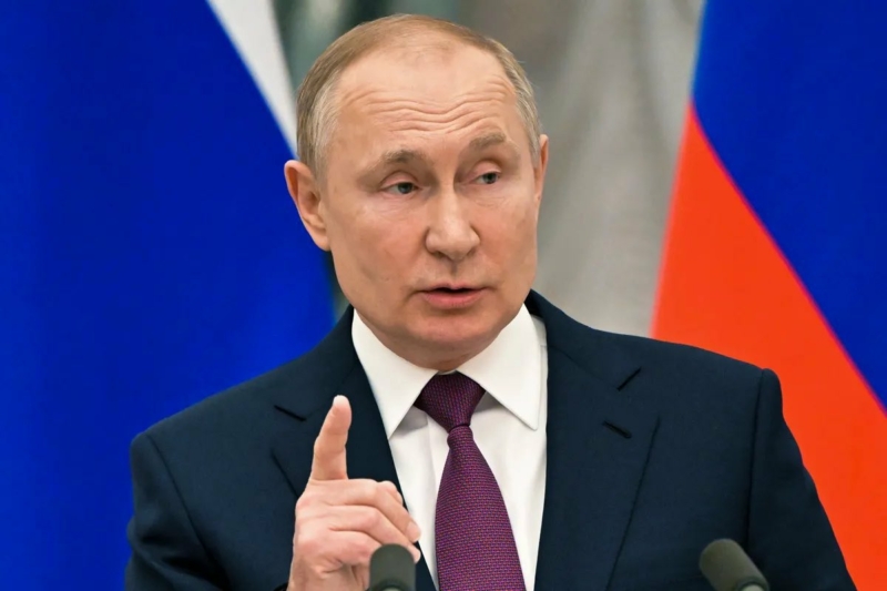 Vladimir Putin says "as long as I am President of Russia, we will not have Parent 1 and Parent 2, we will have mom and dad."