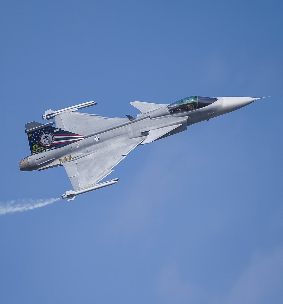 thailand-launches-airstrikes-on-cambodian-border-following-military-clashes-2