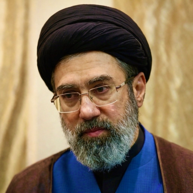 us-intelligence-claims-former-supreme-leader-ali-khamenei-was-hesitant-of-his-son-mojtaba-taking-power-due-to-issues-in-his-personal-life