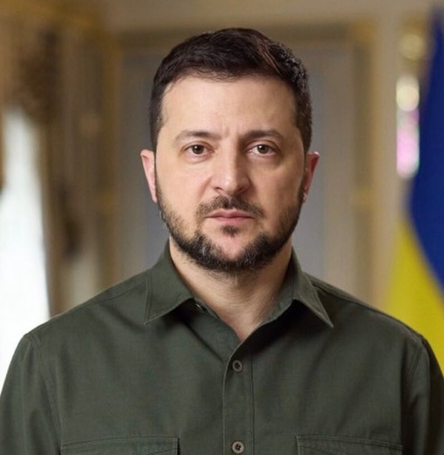 Ukrainian President Zelenskyy says China plans to give Russia a Starlink alternative that could allow it to dominate Ukrainian skies.