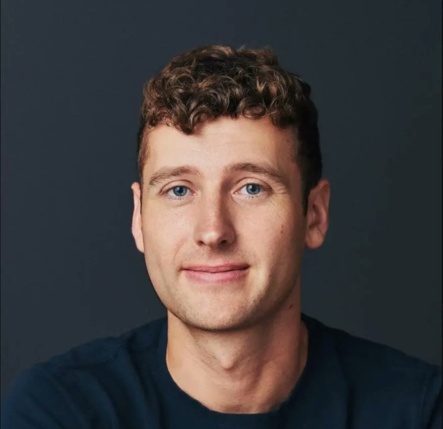 Early AI darling and legal software maker Harvey is in talks to raise $200 million at a $11 billion valuation