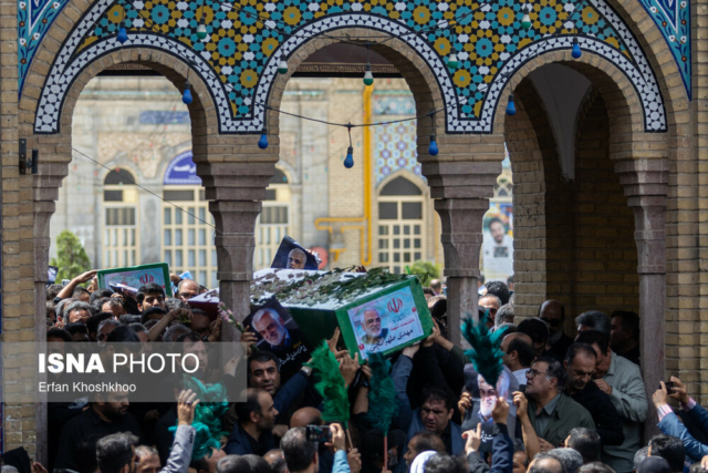 تشییع پیکر شهید ⁧‫طهرانچی‬⁩ و همسرش در حرم حضرت عبدالعظیم حسنی (ع)