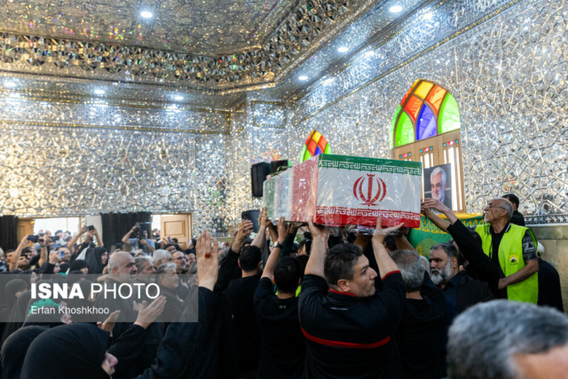 تشییع پیکر شهید ⁧‫طهرانچی‬⁩ و همسرش در حرم حضرت عبدالعظیم حسنی (ع)