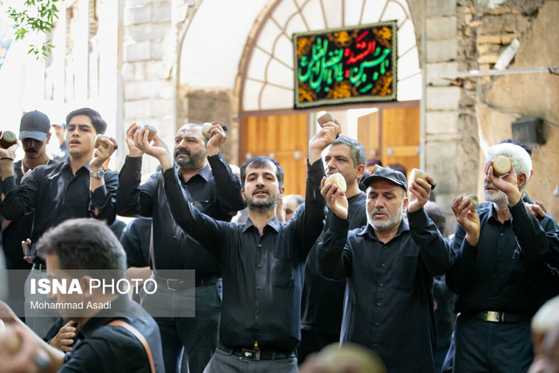 آیین کهن جغجغه‌زنی در انجدان؛ ⁧‫جغجغه‌زنی‬⁩ یکی از آیین‌های سنتی و ثبت‌شده در فهرست آثار معنوی ⁧‫ایران‬⁩ است که هر ساله در روزهای نهم و یازدهم ⁧‫محرم‬⁩ در روستای انجدان اراک برگزار می‌شود ‏⁦‪isna