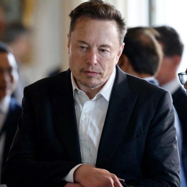 president-trump-says-hes-busy-with-more-important-things-than-talking-to-musk