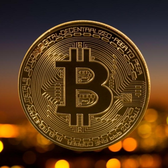 JUST IN: Financial Stability Board warns cryptocurrency is nearing tipping point toward systemic risk.