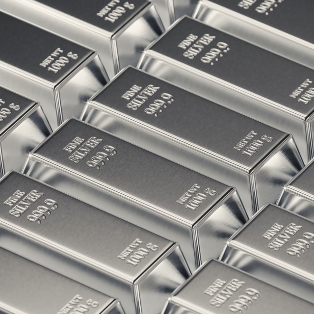 Spot silver hits $101.48/oz in Shanghai as premium rises to +$11.80 (13.16%) - MetalCharts data.