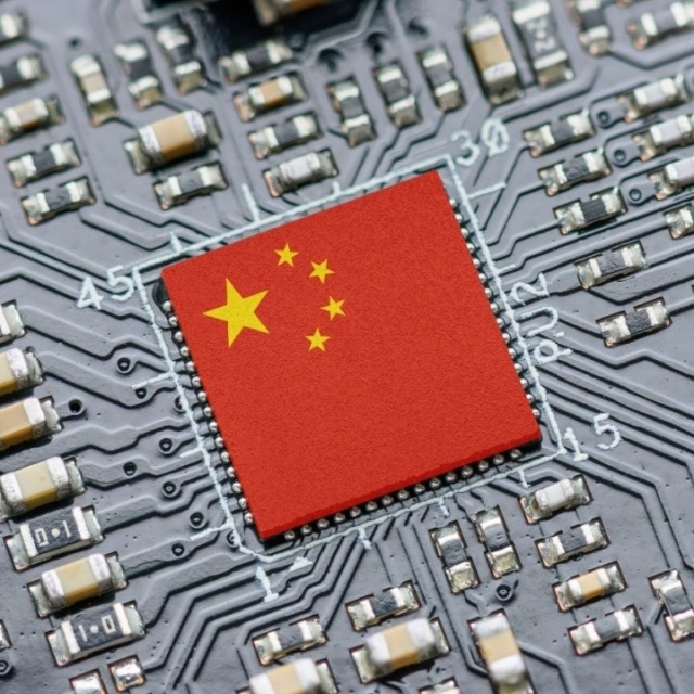 u-s-firms-token-usage-on-openrouter-hits-record-58-through-chinese-ai-models-2