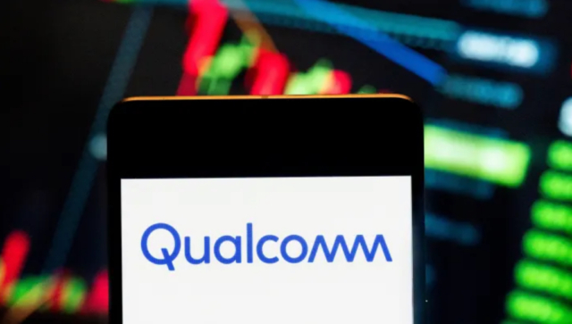 amazon-layoffs-qualcomms-ai-chips-airbnb-cracks-down-on-halloween-and-more-in-morning-squawk-amazon-logo-on-brick-office-building-facade-with-windows-san-francisco-california-aug-29-2025-smi