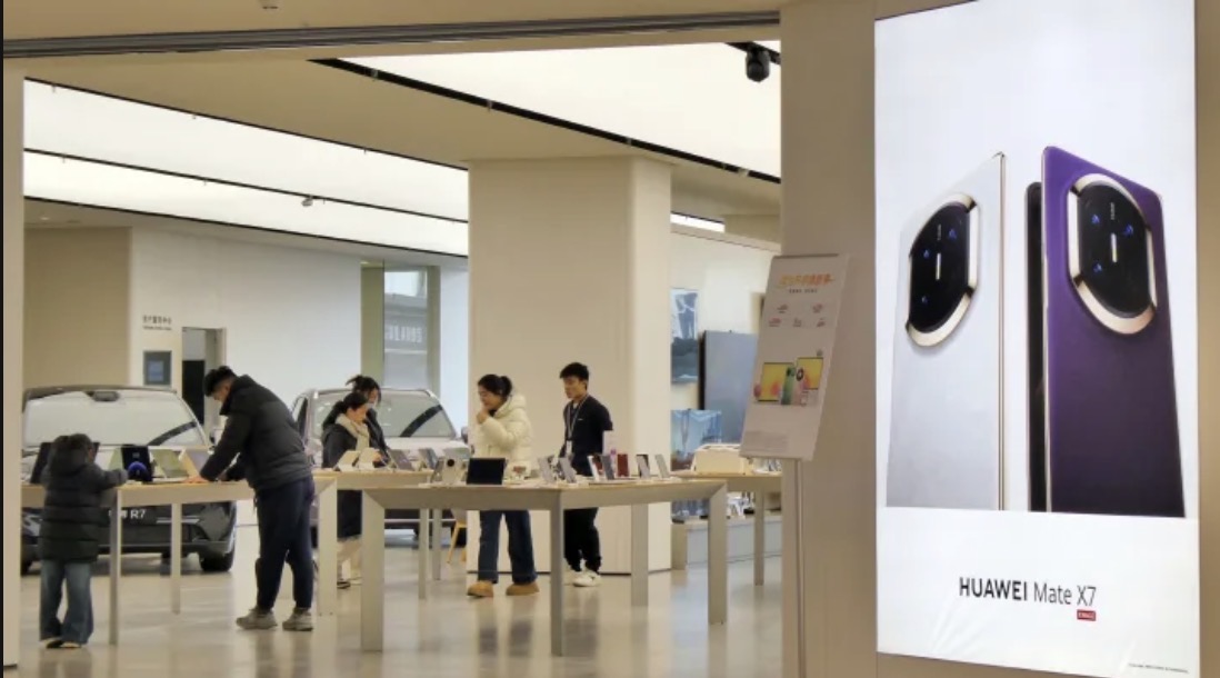 huaweis-cloud-computing-revenue-dropped-in-2025-as-chinese-ai-lagged-u-s-rivals