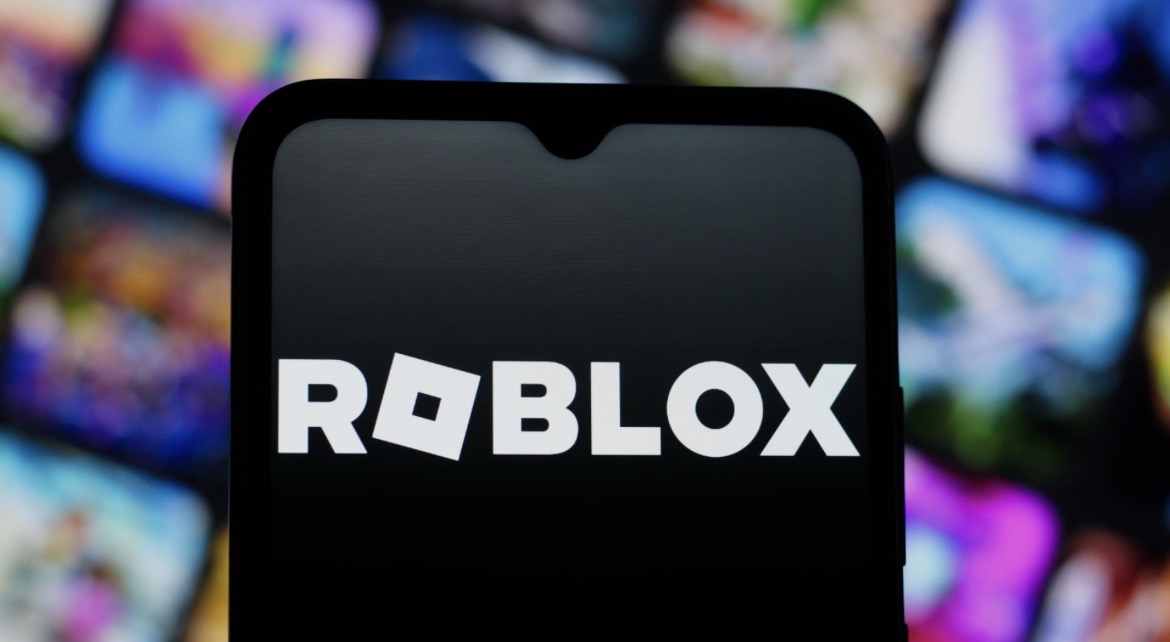 roblox-shares-plummet-18-as-child-safety-measures-weigh-on-bookings