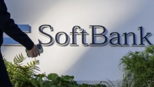 SoftBank plunges 13%, SK Hynix slides 10% as Asia tech rout tracks declines in the U.S