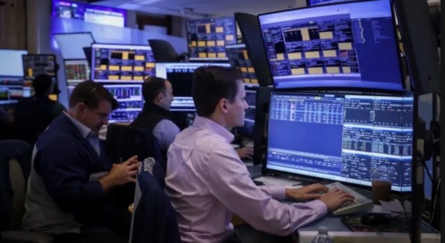 We got more defensive last week as Wall Street raised the bar for AI stocks